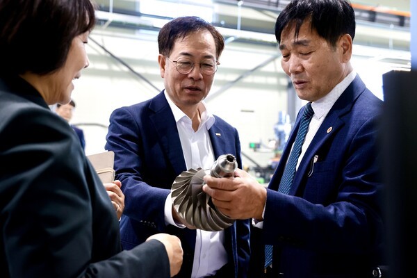 권형택 기보 이사장, 현장경영 강화... 소공인 지원체계 개선 앞장 - 뉴스 썸네일 이미지